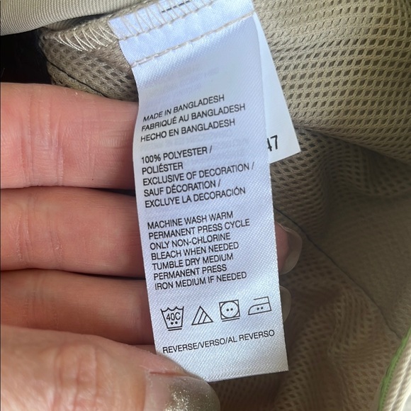 Izod Golf Men's Light Tan Flat Front Shorts - Picture 14 of 15